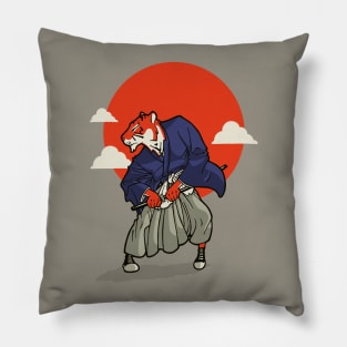 The soul of a warrior Pillow