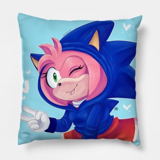 Amy Rose wearing Sonic Suit Pillow