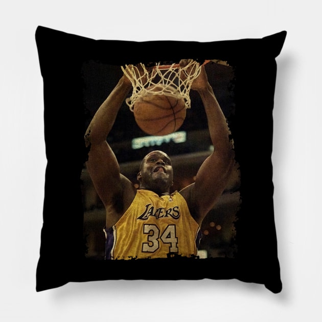 Shaq Dunking Pillow by Omeshshopart