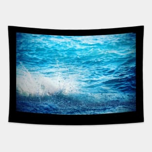 Blue Ocean Sea Waves Tapestry