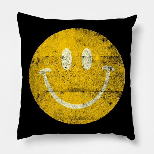 smile face retro Pillow by Truntlessart
