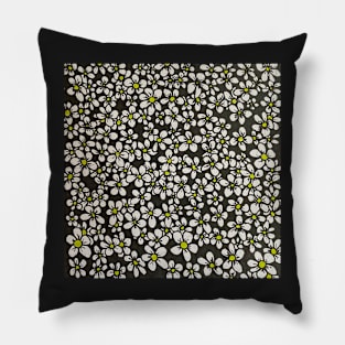 Daisy Pillow