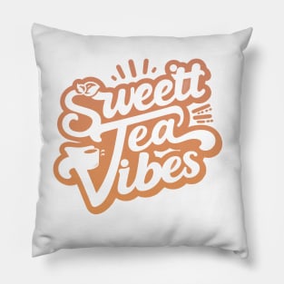 Funny sweet tea quote with a vintage look for women and girls iced tea lovers Pillow