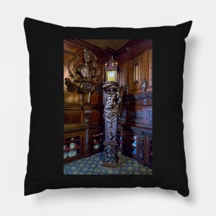 Chatsworth house-clock Pillow