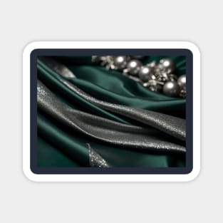 Green silver Christmas silk with pearls Magnet