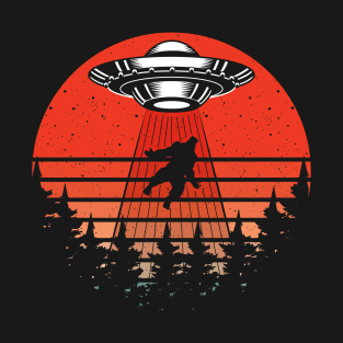 Bigfoot-In-A-alien spaceship T-Shirt
