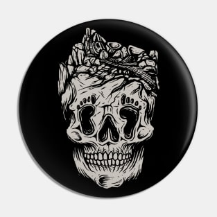 Skull Trail Pin