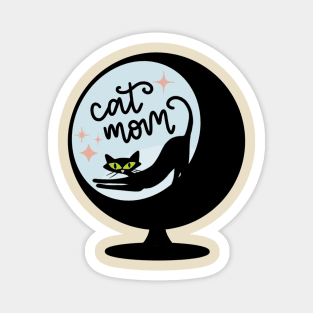 Retro cat mom Magnet