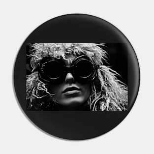 Black Glasses Pin