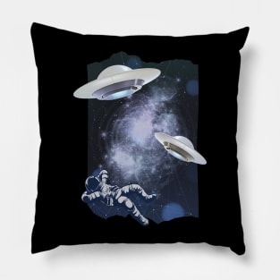 Ufo alien funny cute flying spaceship astronaut moon mars cosmic forest Pillow