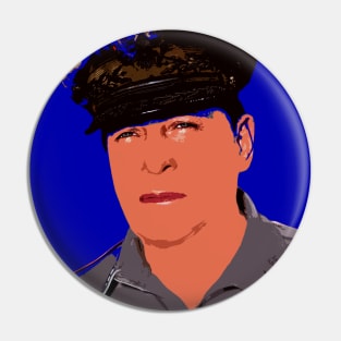 general macarthur Pin