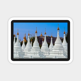 Sandamuni Pagoda, Mandalay. Magnet