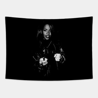 Classic Aaliyah Women Men Love Music Tapestry