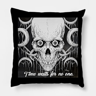 Time waits for no one Nr.1 Pillow