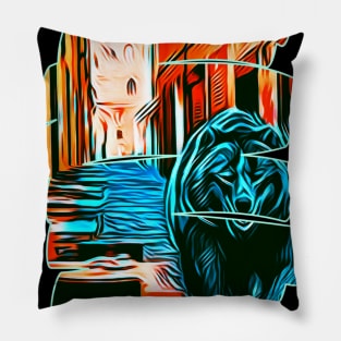 The grizzly bear in the city Pillow
