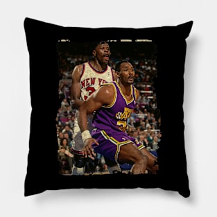 Patrick Ewing vs Karl Malone Pillow