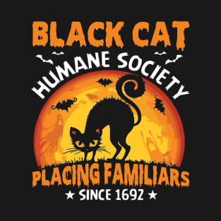 Black Cat Halloween Scary Spooky Retro Vintage T-Shirt