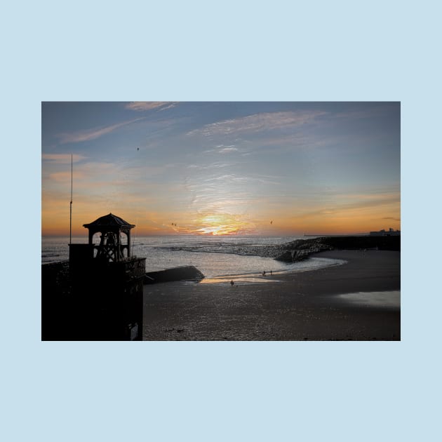 Artistic Cullercoats Bay by Violaman