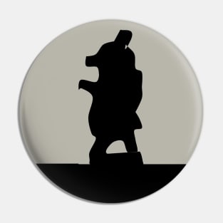 Black bear figurine alone : Pin