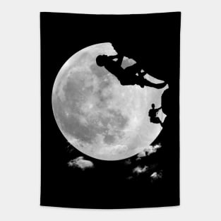 Climbing moon. Tapestry