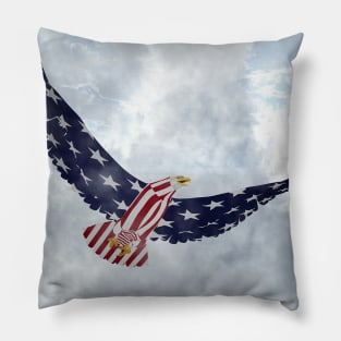 Eagle in US national colors Pillow