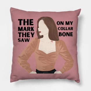 Mark on my collarbone lyrics Pillow