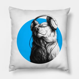 Music on World out - blau Pillow