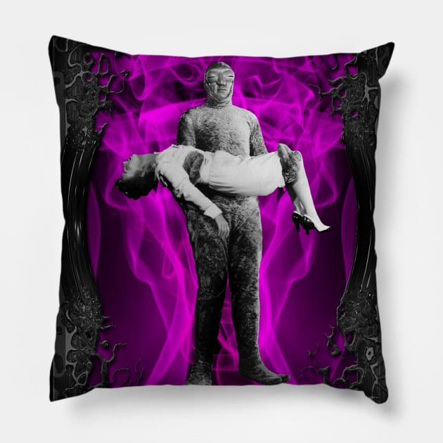 INVADERS FROM MARS 1 (1953) Pillow by GardenOfNightmares