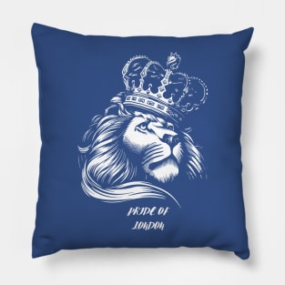 Proud lion of London Pillow