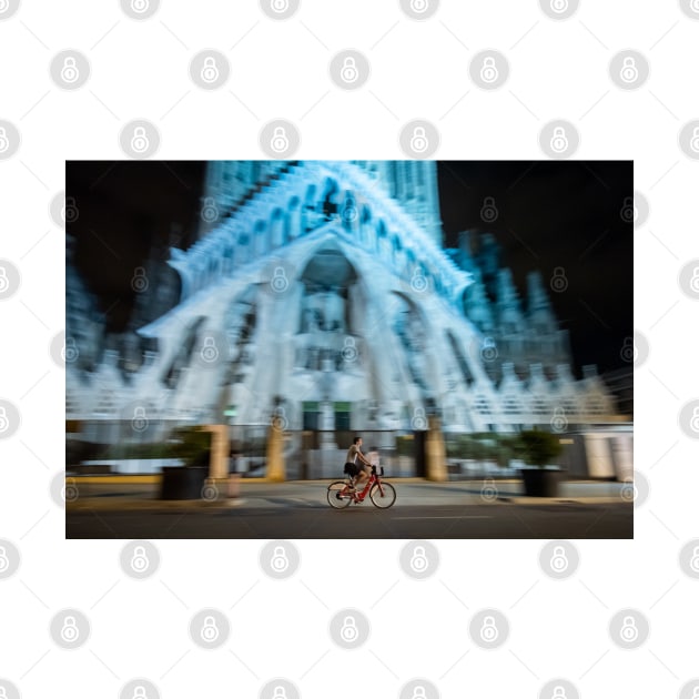 Bicycle in front of Sagrada familia by SCUBAddict