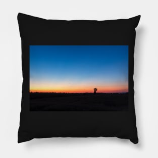 Dusk in eastern Ontario Pillow