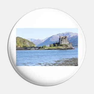 Eilean Donan Castle , the Highlands , Scotland Pin