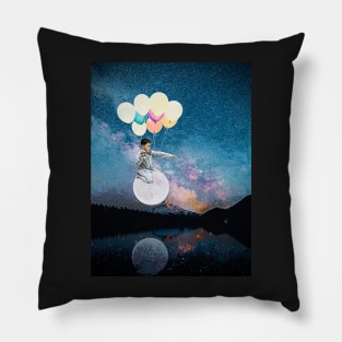 Moon Balloon Boy 3 - something is spotted! Pillow