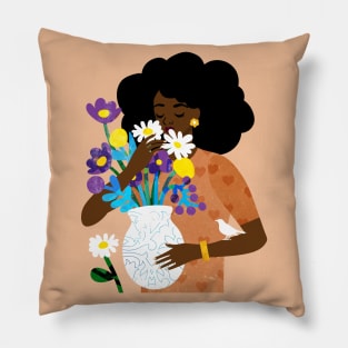 Daisies in a Vase Pillow