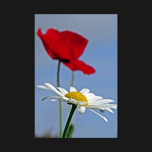 Ox Eye Daisy with a Poppy Backdrop T-Shirt