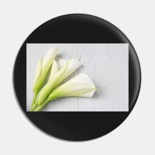 Elegant spring flower, calla lily Pin