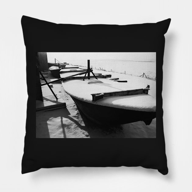 Pontoon in wintertime Pillow by robelf