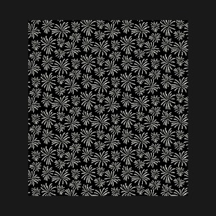 Fireworks pattern in black and white T-Shirt