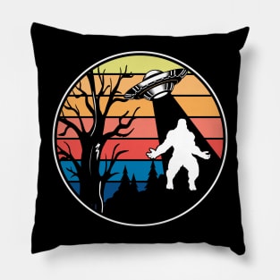 Retro alien ufo bigfoot abduction Pillow