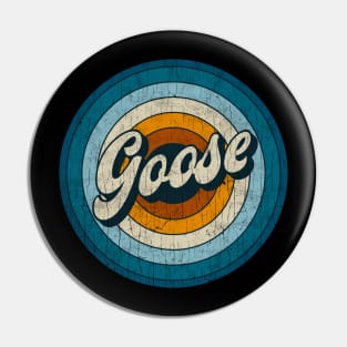 Goose - Retro Circle Vintage Pin