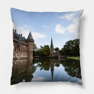 Reflections of a Castle Pillow