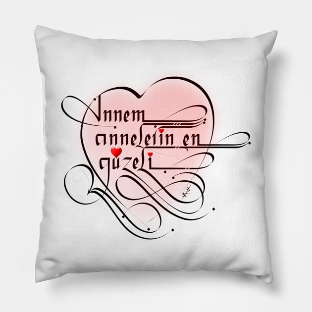 Annem annelerin en güzeli Pillow by AhMath