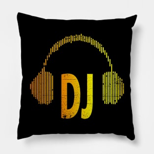 Sound engineer DJ Pillow