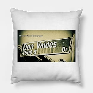 Don Valdes Drive, Los Angeles, California by Mistah Wilson Pillow