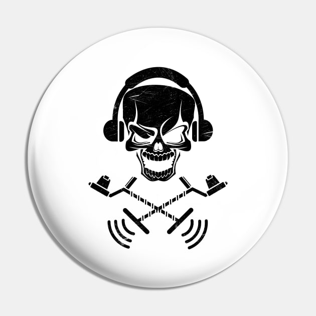 Metal Detector Skull Detectoring Pin by Foxxy Merch