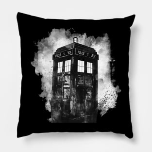 dr who Pillow