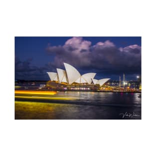 The Sydney Opera House, Sydney, NSW, Australia. T-Shirt