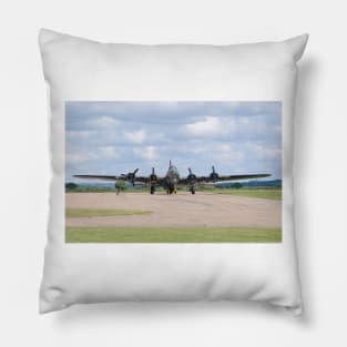 Boeing B-17 Flying Fortress (Sally B) Pillow