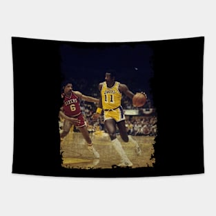 Bob McAdoo vs Julius Erving, 1981 Tapestry