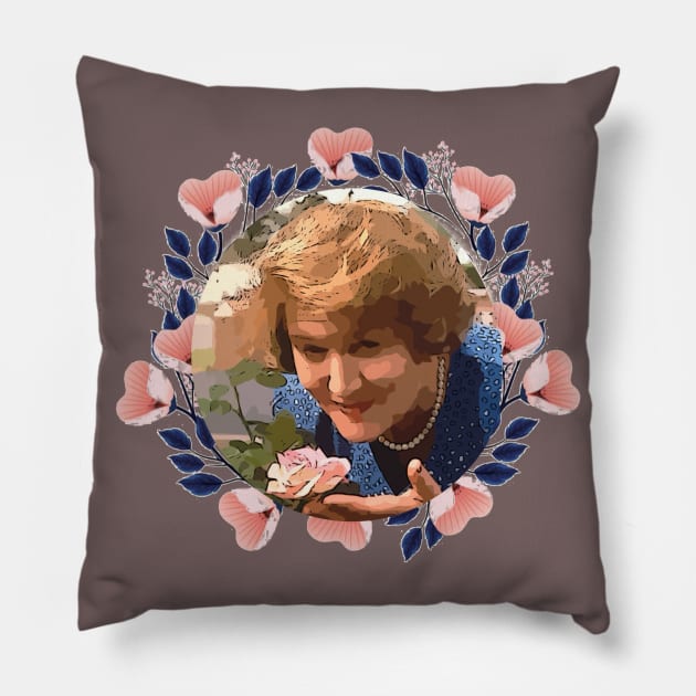 Hyacinth Bucket Pillow by jeremiahm08